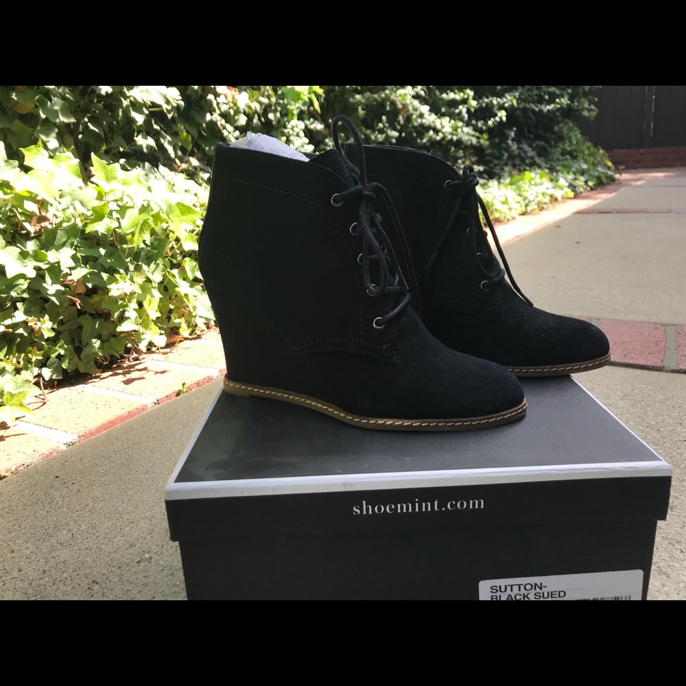 Size 6.5 wedge black suede bootie SHOEMINT